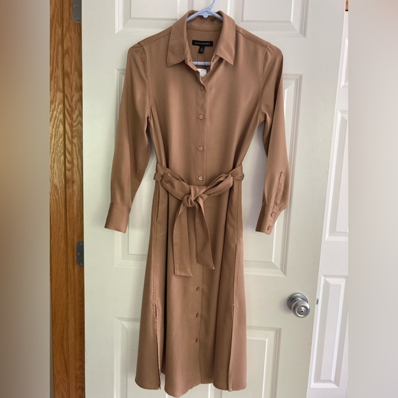 Banana Republic Dresses & Skirts - NWT Banana Republic Tan Shirtdress with Belt Size Petite XS